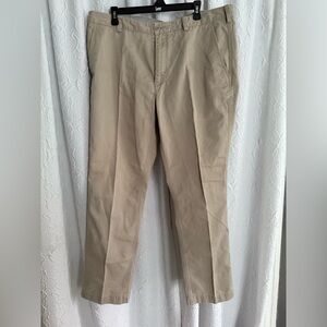 Daniel Cremieux(38x32)-Men's Khaki Chinos pants with a wide form